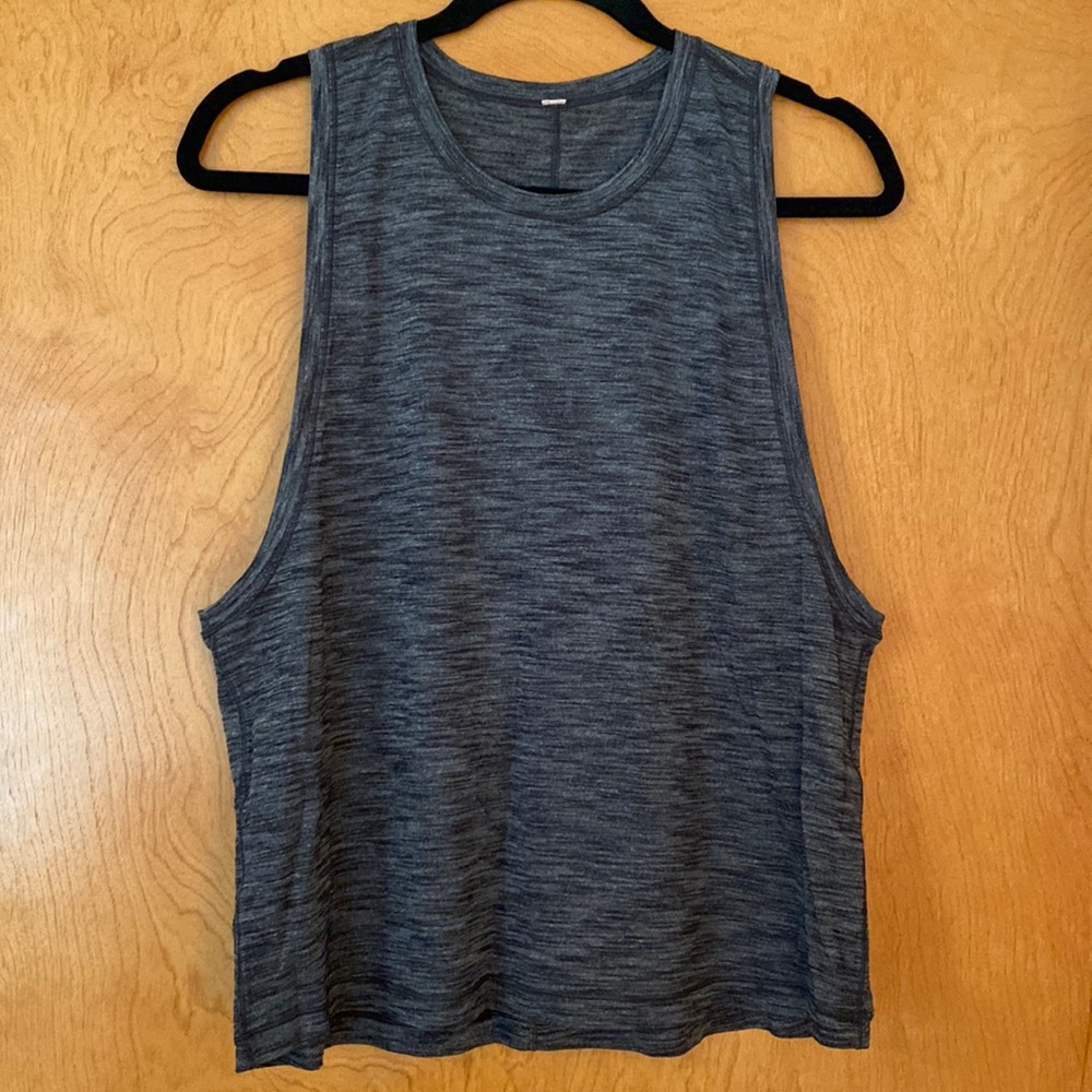 Lululemon racer back tank top size 8